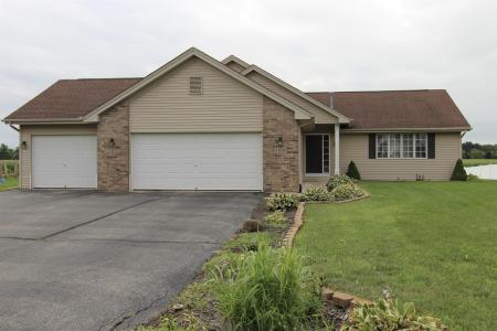 1138 Shadow Wood Drive, Byron, Illinois 61010, USA