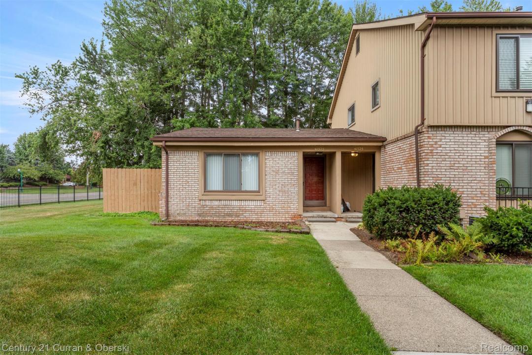 41523 Bedford Drive, Canton Charter Township, Michigan 48187, Estados Unidos