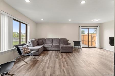41523 Bedford Drive, Canton Charter Township, Michigan 48187, Estados Unidos