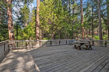 8028 Woodpecker Way, Yosemite, קליפורניה 95389, ארצות הברית של אמריקה