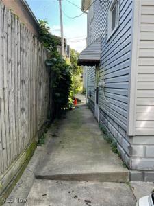 8317 Goodman Avenue, Cleveland, Ohio 44105, USA