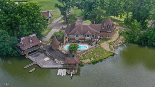 610 S Newton Falls Road, Diamond, Ohio 44412, Estados Unidos