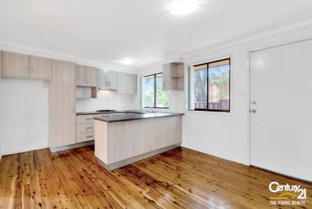 12 Lawley Street, Bossley Park, NSW 2176, Austrália