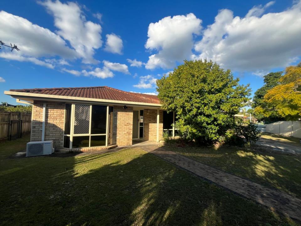 19 Murrumbidgee Street, Hillcrest, QLD 4118, Australia