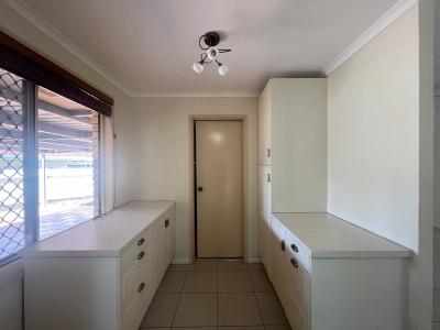19 Murrumbidgee Street, Hillcrest, QLD 4118, Australia