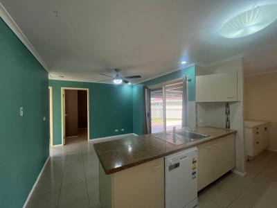 19 Murrumbidgee Street, Hillcrest, QLD 4118, Australia