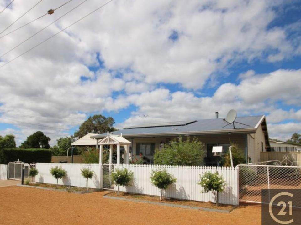 29 Venn Street West, Collie, WA 6225, Australia
