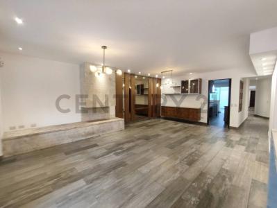 Venecia , Lima, Lima 00001, Peru