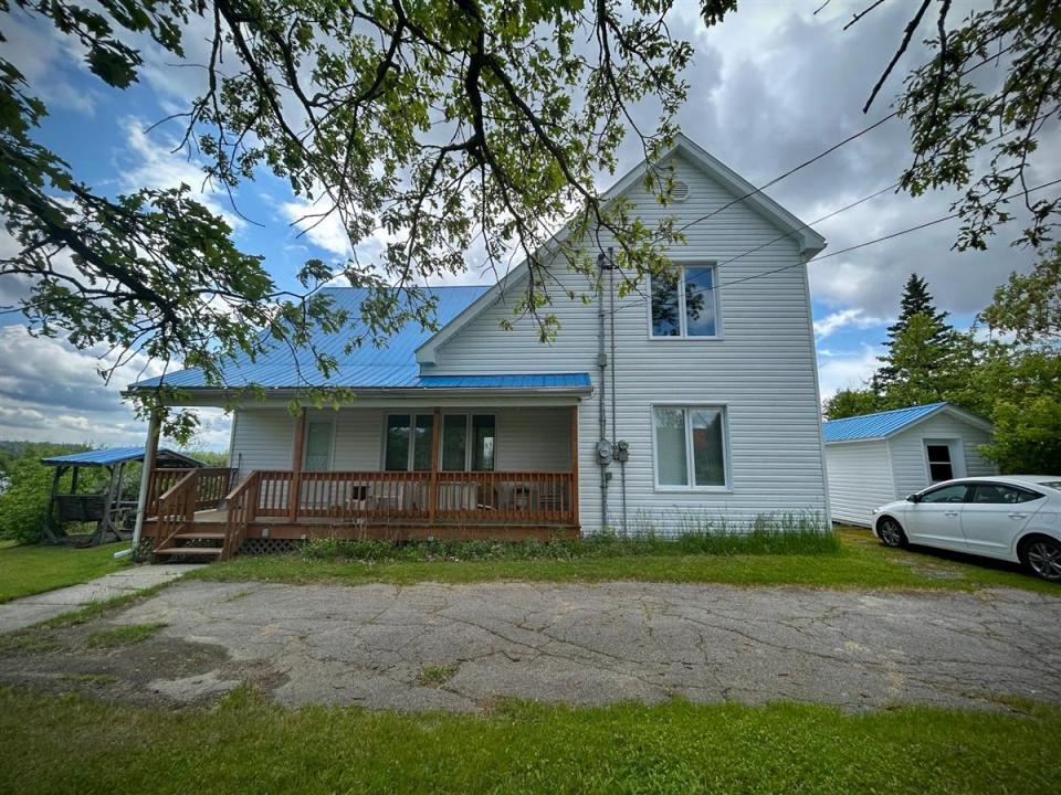 25-25A Rue Notre-Dame N., Quebec J9V 1W3, Kanada