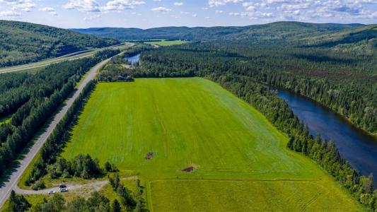 1763  Av. de la Madawaska, Dégelis, Quebec G5T 1P5, Kanada