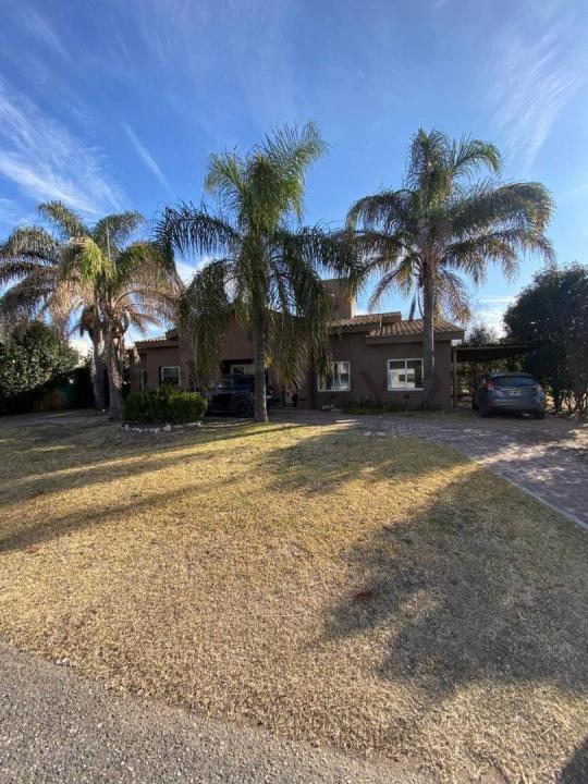 Av. Padre Luchesse , Villa Allende, Cordoba 5105, Argentina