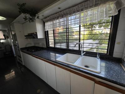 7 Avenida Res. Midoral, Caracas, Miranda 1071, Venezüella