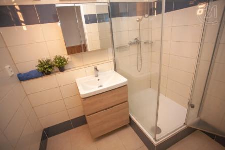 18, Přecechtělova, Praha, Území Hlavního Města Prahy 15500, Republika Czeska