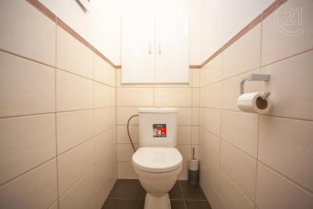 18, Přecechtělova, Praha, Území Hlavního Města Prahy 15500, Republika Czeska
