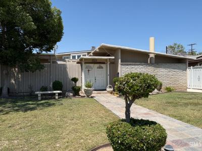 1313 Quincy Street, Delano, Californie 93215, États-Unis