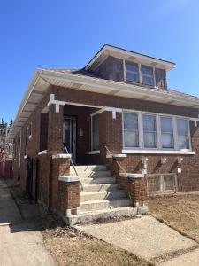 1405 S 17th Avenue, Maywood, Illinois 60153, États-Unis