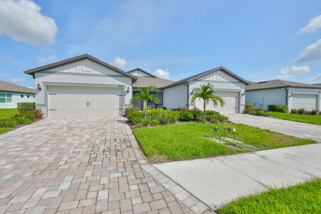 9244 Ballaster Pointe Lp, Parrish, Florida 34219