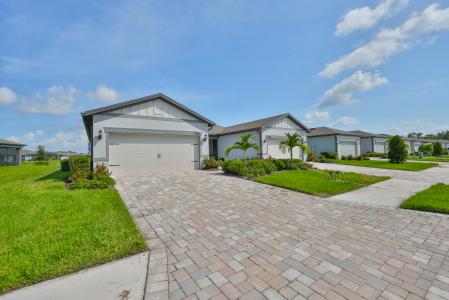 9244 Ballaster Pointe Lp, Parrish, Florida 34219
