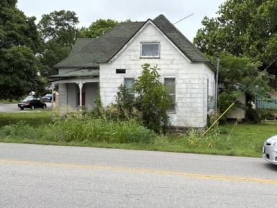 135 East Locust Street, Aurora, Missouri 65605, Estados Unidos