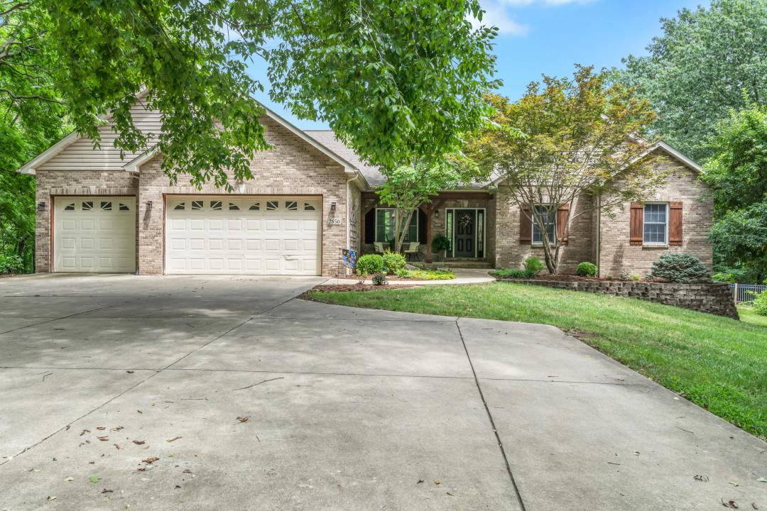 2850 Woodson Drive, Columbia, Illinois 62236, Amerika Birleşik Devletleri