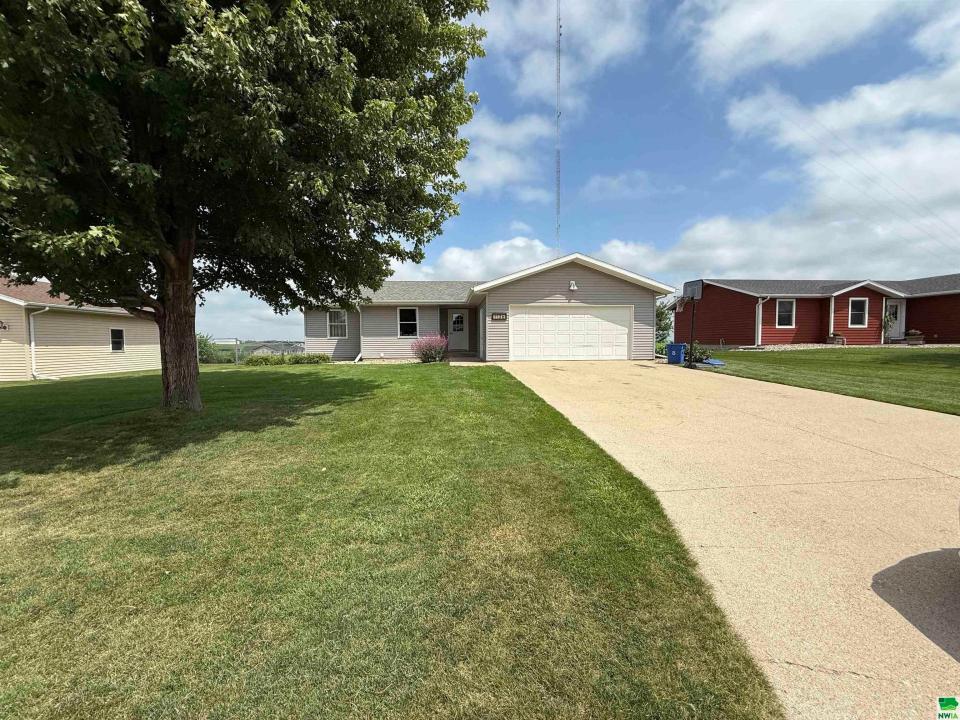 1136 13th Street NE, Sioux Center, 愛荷華州 51250, 美國