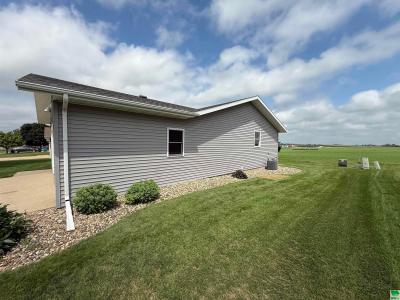 1136 13th Street NE, Sioux Center, 愛荷華州 51250, 美國