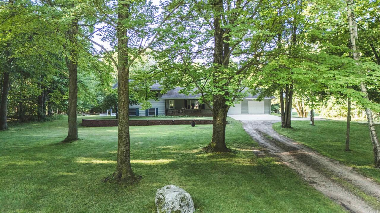 4751 W Vernon, Weidman, Michigan 48893, Estados Unidos