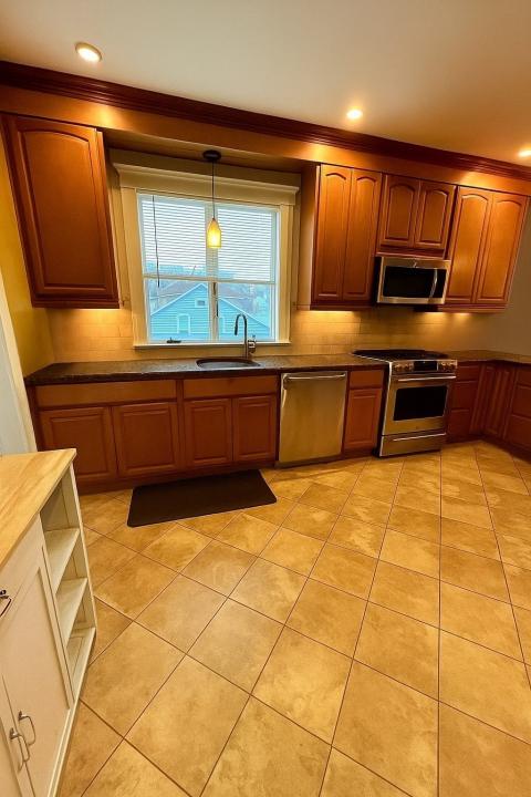158 Highland Avenue #1, Winthrop, מסצ'וסטס 02152, ארצות הברית של אמריקה
