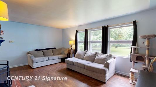 433 Crestview St, Flushing, Michigan 48433