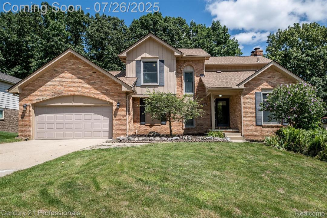 635 Ten Point Drive, Troy, Michigan 48309