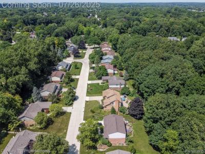 635 Ten Point Drive, Troy, Michigan 48309, USA