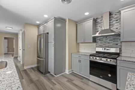 305 E Hauser, Litchfield, Illinois 62056, HOA KỲ