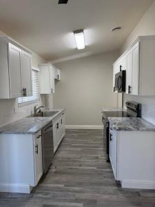 3205 Keller Street, Modesto, California 95355, HOA KỲ