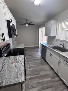 3205 Keller Street, Modesto, California 95355, HOA KỲ
