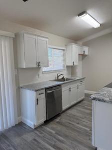 3205 Keller Street, Modesto, California 95355, HOA KỲ