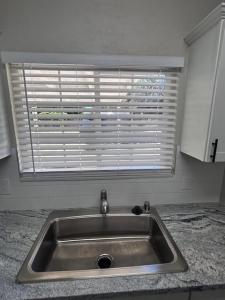 3205 Keller Street, Modesto, California 95355, USA