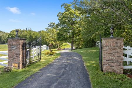 8970 Millbrook Road, Millbrook, Illinois 60536, Estados Unidos