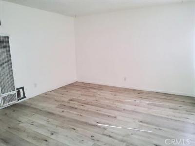 2437 Exposition Place 2, Los Angeles, 加州 90018, 美國