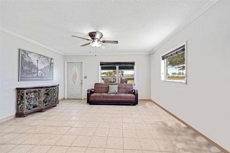 8421 NW 59th Pl, Tamarac, Florida 33321, USA