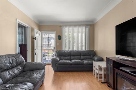 2328 Zinow Street, Hamtramck, Michigan 48212, États-Unis