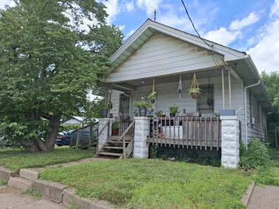 2739 W Nevada, Peoria, Illinois 61605, HOA KỲ