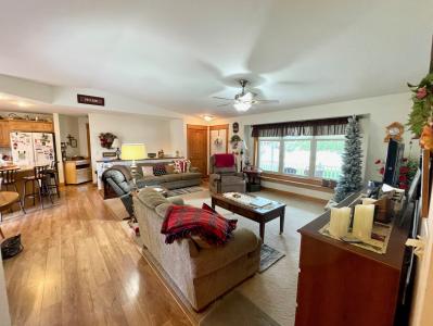 103 Center Street, Gibbon, Nebraska 68840-0598, Stati Uniti