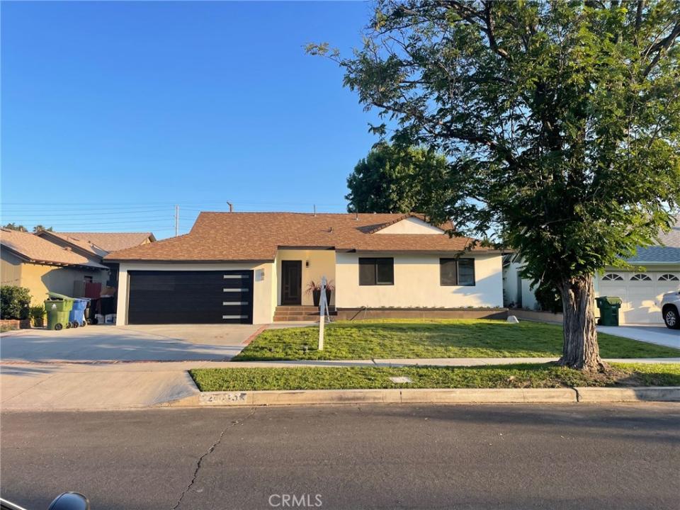 20406 Londelius Street, Winnetka, Californie 91306, États-Unis