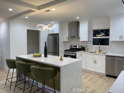 20406 Londelius Street, Winnetka, Californie 91306, États-Unis