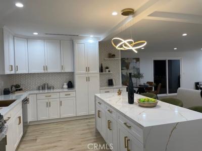 20406 Londelius Street, Winnetka, Californie 91306, États-Unis