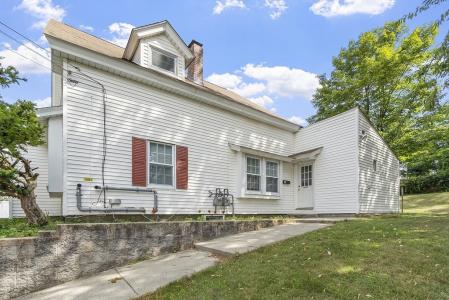 25-27 Winthrop St, Fitchburg, מסצ'וסטס 01420, ארצות הברית של אמריקה