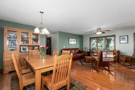 9327 Hwy F-70 W Highway, Monroe, Айова 50170, Соединенные Штаты
