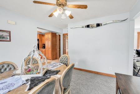 615 S 8th Avenue W, Newton, Iowa 50208, Estados Unidos