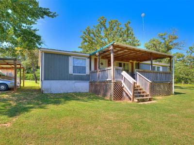 901 Red Rock Road, Norman, Oklahoma 73026