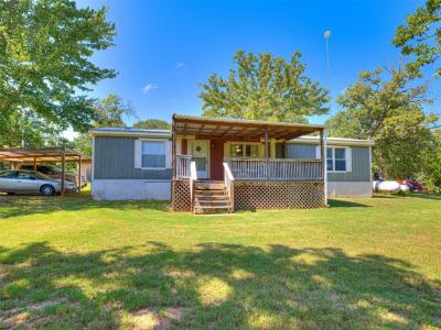 901 Red Rock Road, Norman, Oklahoma 73026